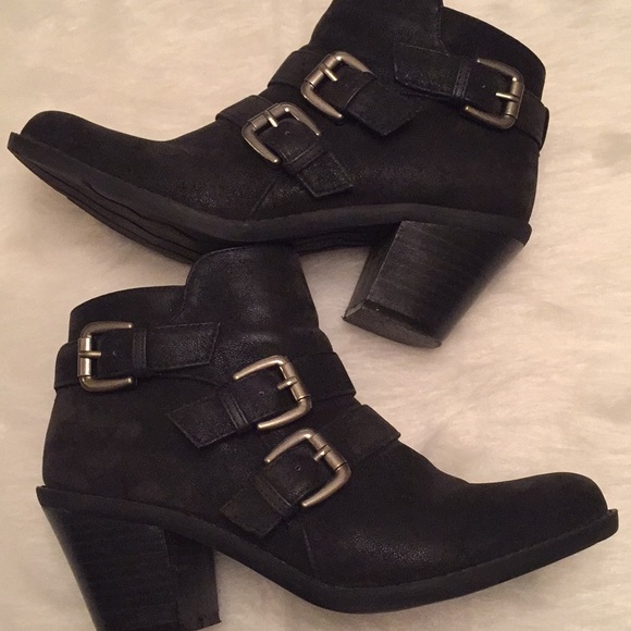 crown vintage Shoes - Crown Vintage Saint Booties